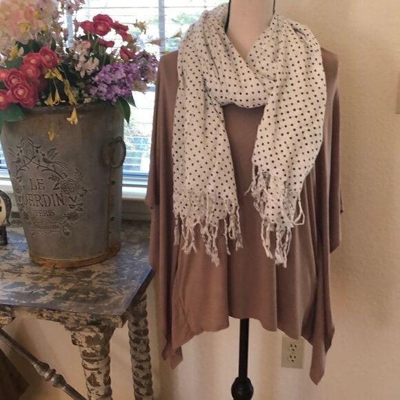 Limonata Cape Top  - Picture 2 of 8